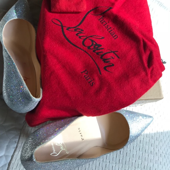 ❗️SOLD❗️Christian Louboutin silver sparkle heels! - Picture 7 of 7